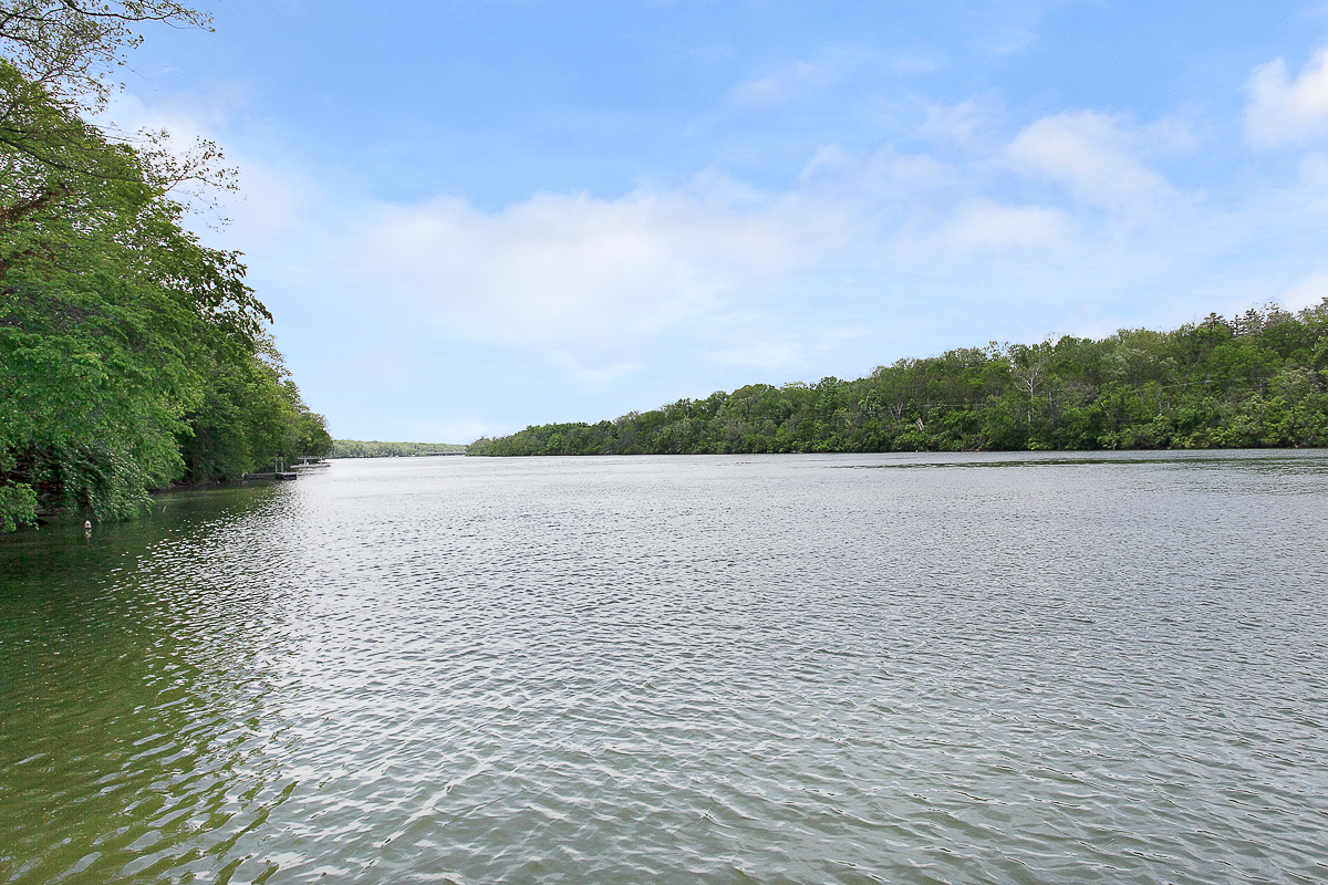 6447 Cranston Way-37