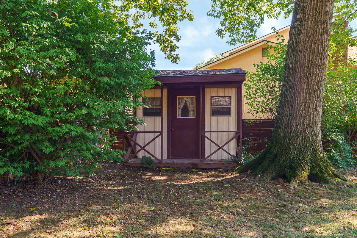 6496 Hearthstone Ave-4