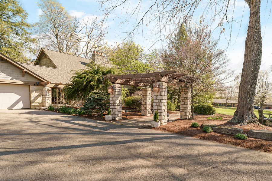 6500 Plesenton Dr-13