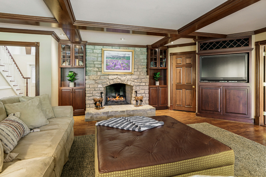 6500 Plesenton Dr-52