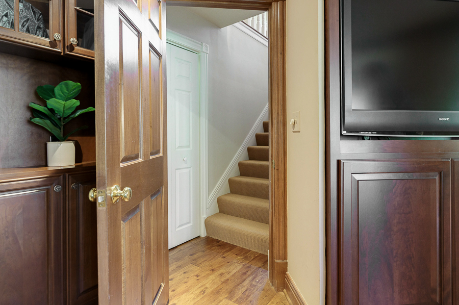 6500 Plesenton Dr-57