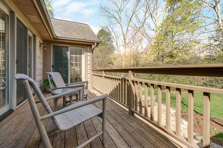 6500 Plesenton Dr-74