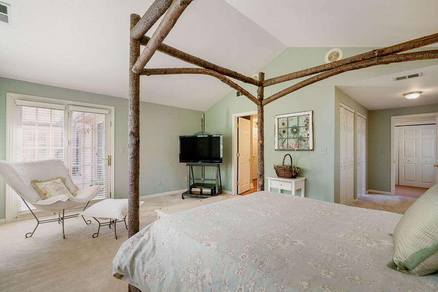 6500 Plesenton Dr-83