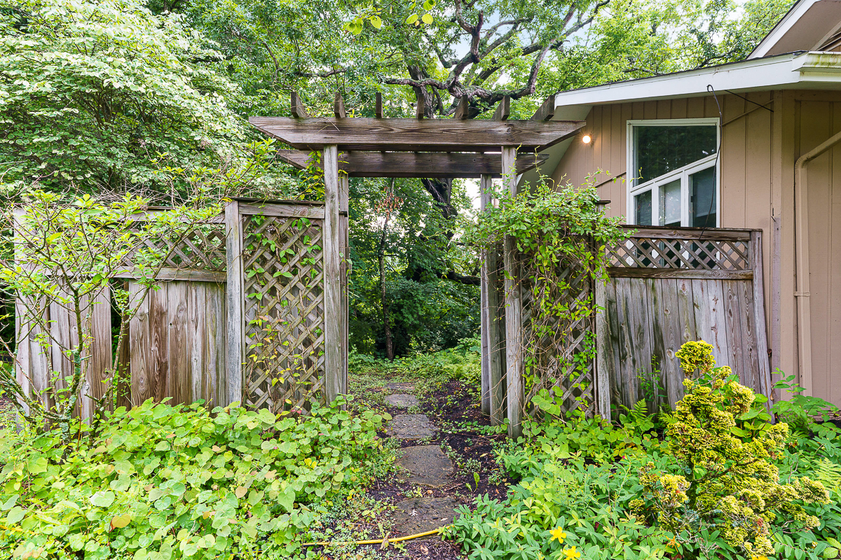 6533 Lake of the Woods Pt-18