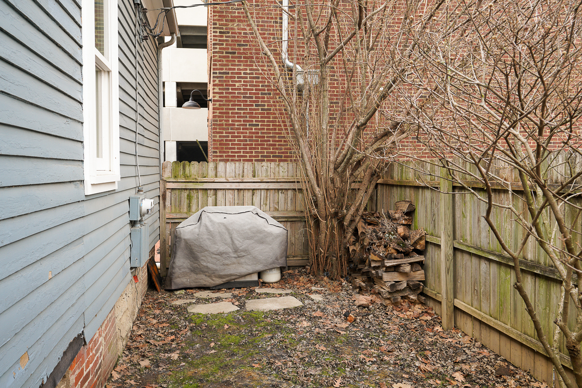 66 E Hubbard Ave-4