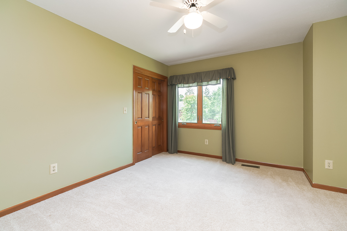 6730 Kensington Way-44