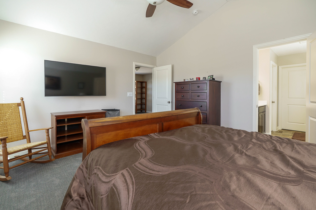 6735 Bigerton Bend-26