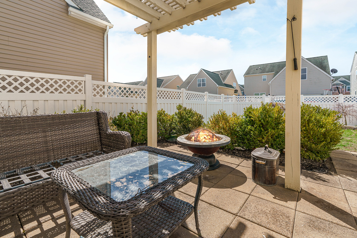 6735 Bigerton Bend-4