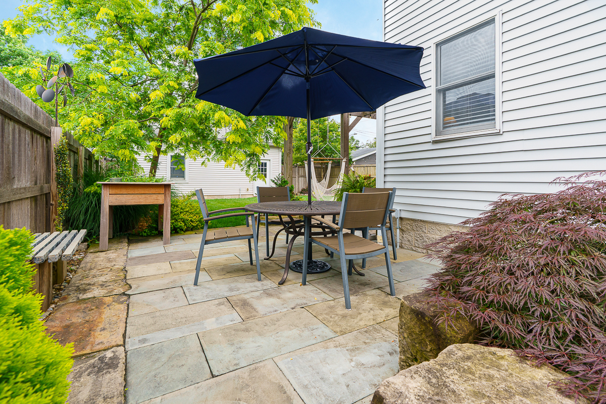 678 S Cassingham Rd-13