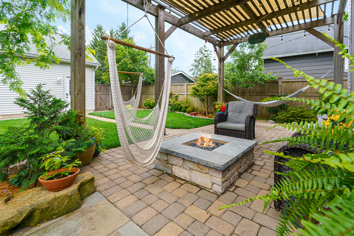 678 S Cassingham Rd-15