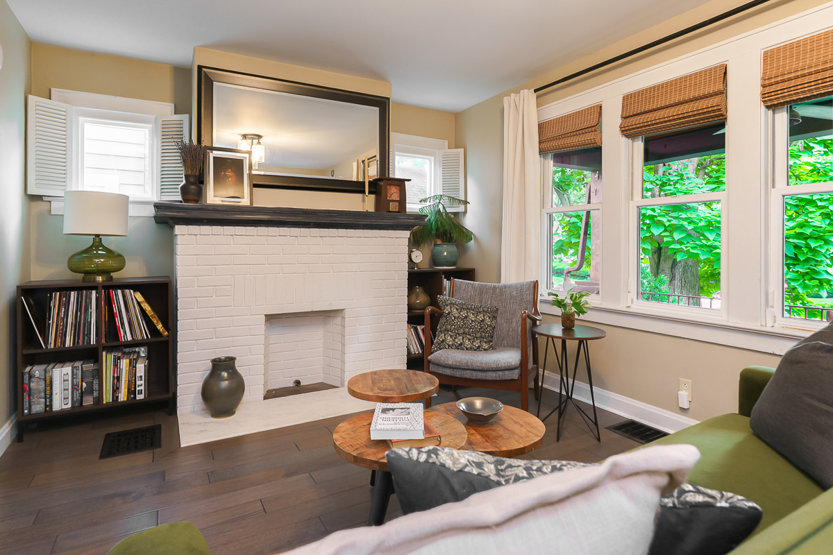 678 S Cassingham Rd-23