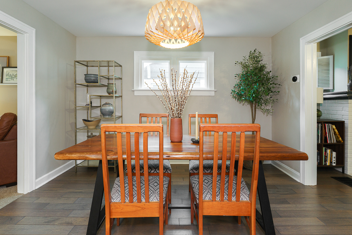 678 S Cassingham Rd-26