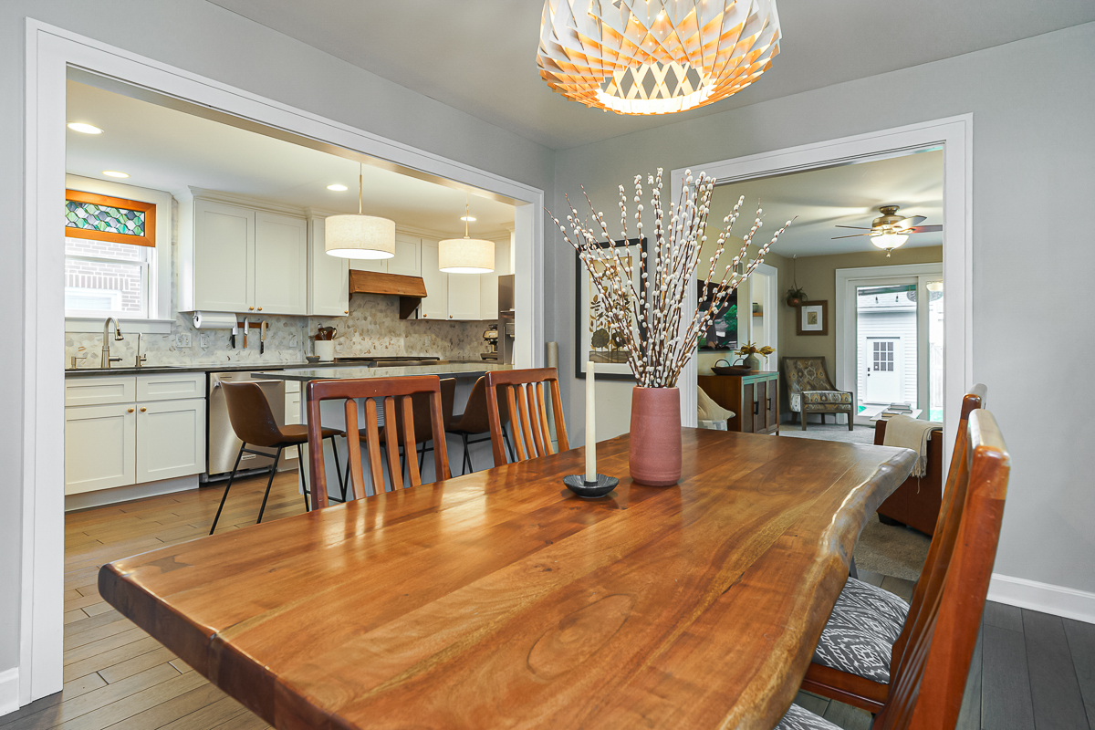 678 S Cassingham Rd-27