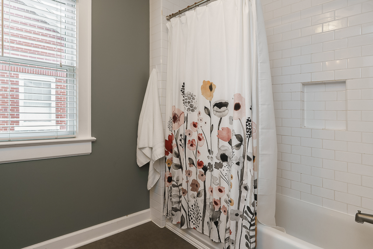 678 S Cassingham Rd-41