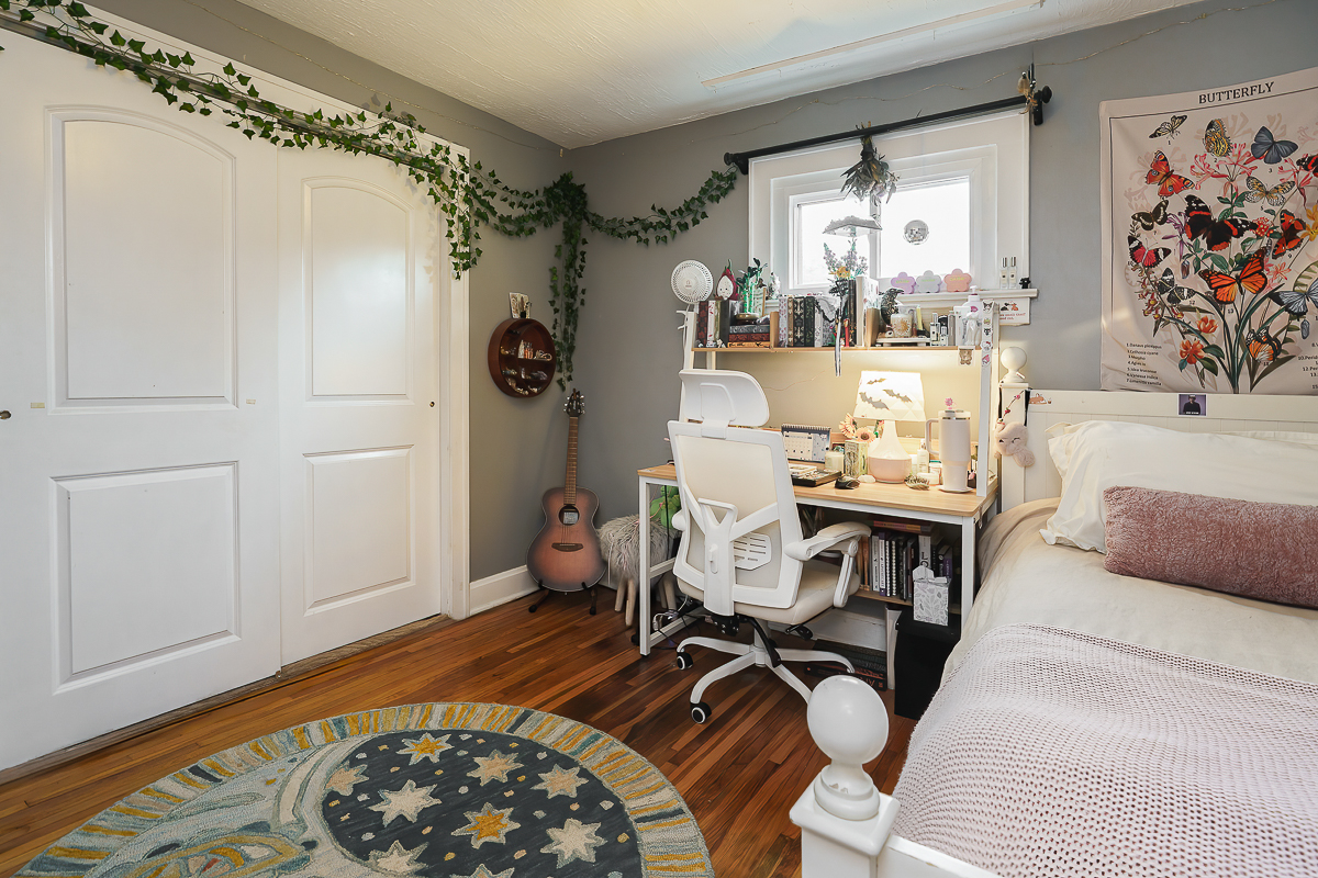 678 S Cassingham Rd-42