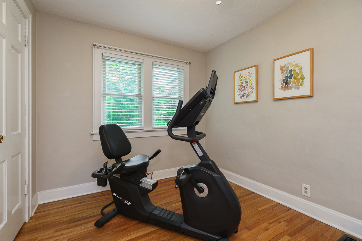 678 S Cassingham Rd-51