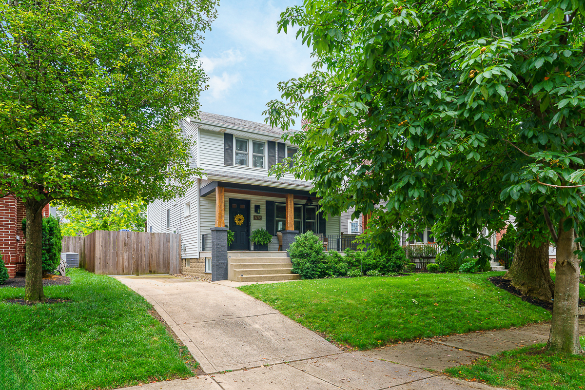 678 S Cassingham Rd-6