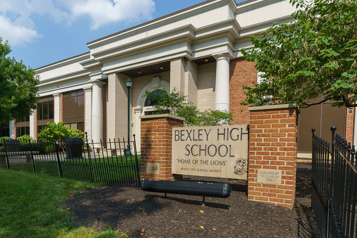 678 S Cassingham Rd-67