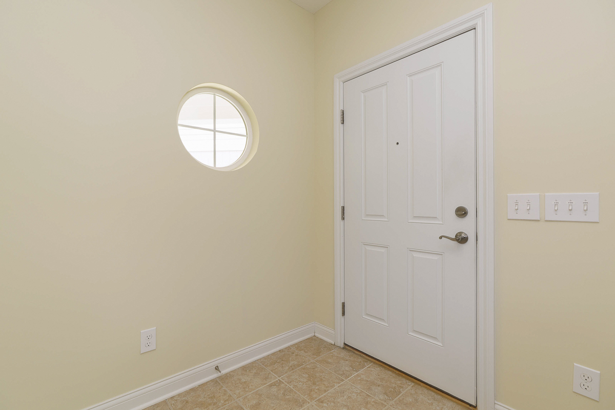 6843 Garden View Dr-13