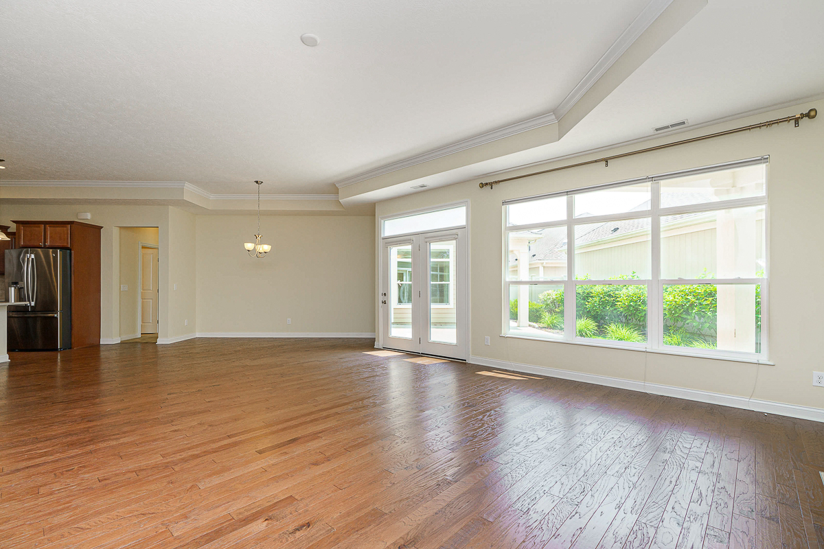 6843 Garden View Dr-14