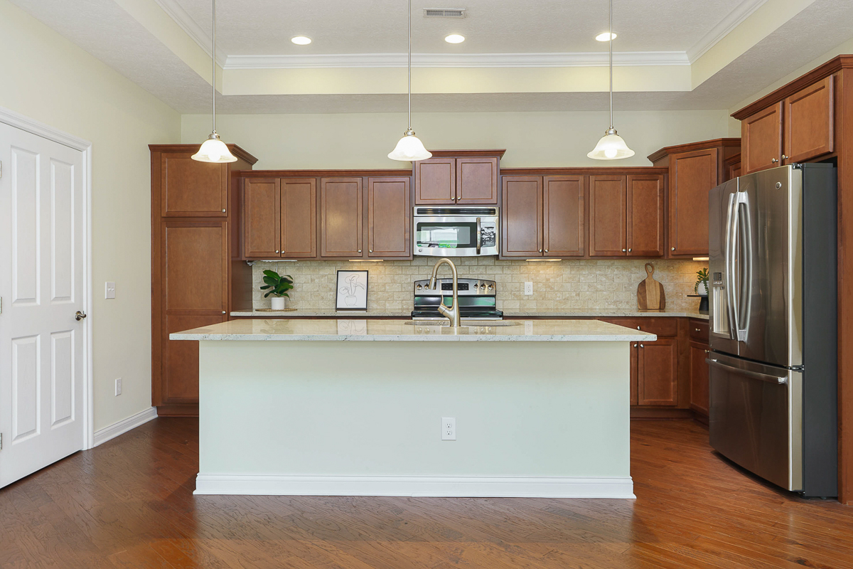 6843 Garden View Dr-21