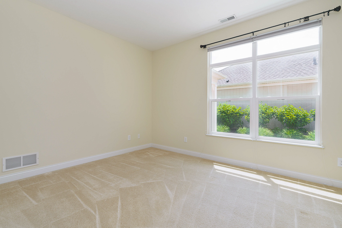 6843 Garden View Dr-31