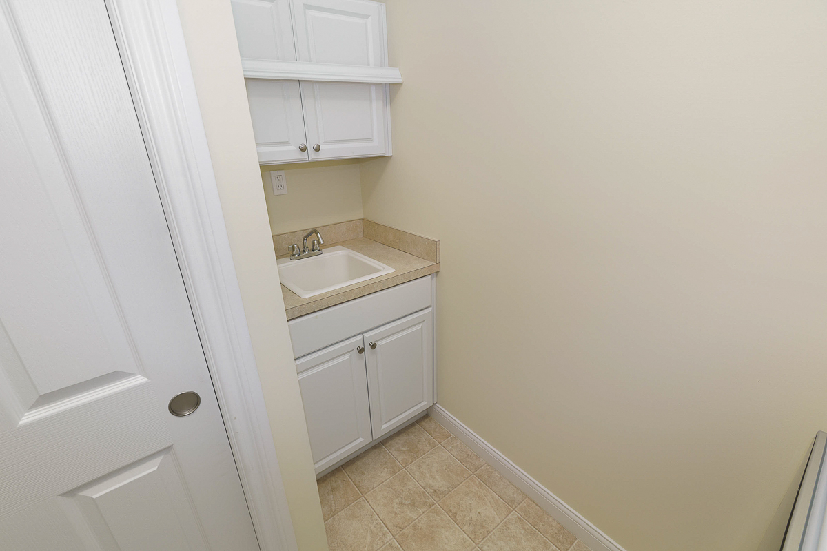 6843 Garden View Dr-33