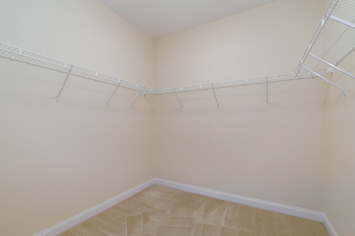 6843 Garden View Dr-37