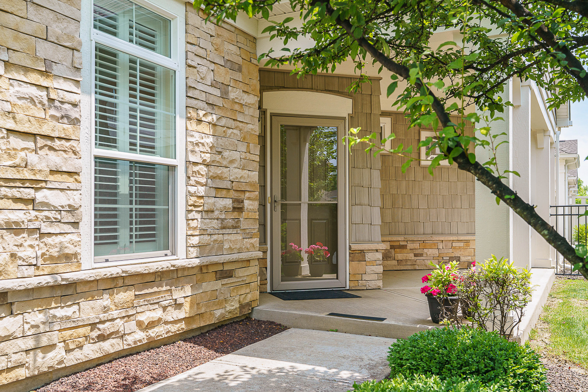 6843 Garden View Dr-6