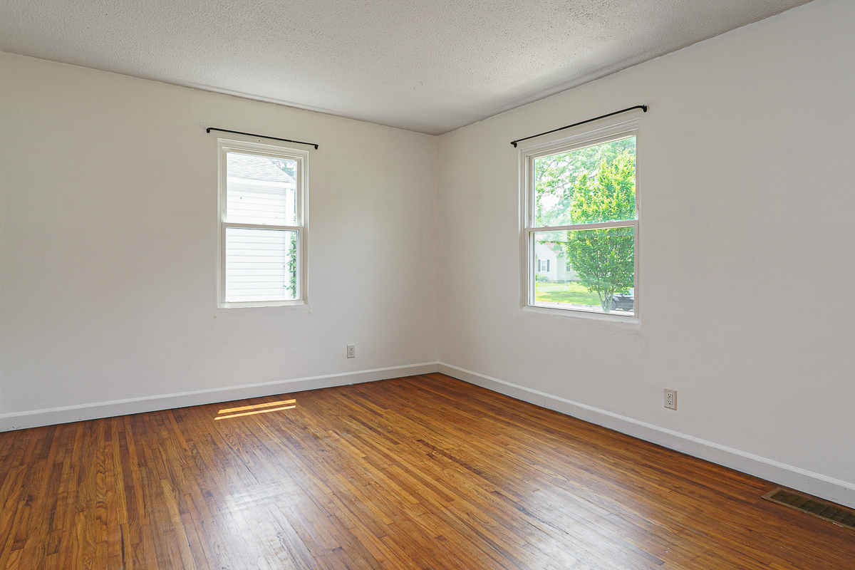 68 N Broadleigh Rd-11