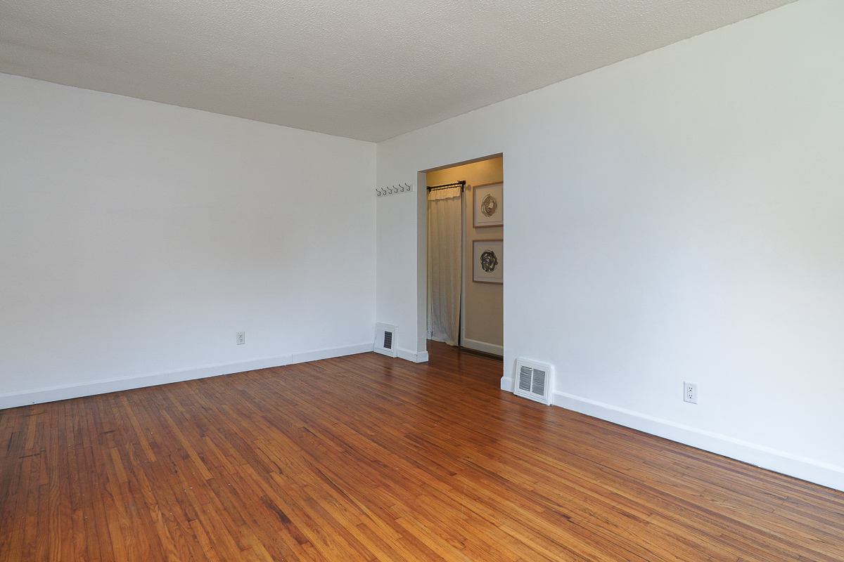 68 N Broadleigh Rd-13