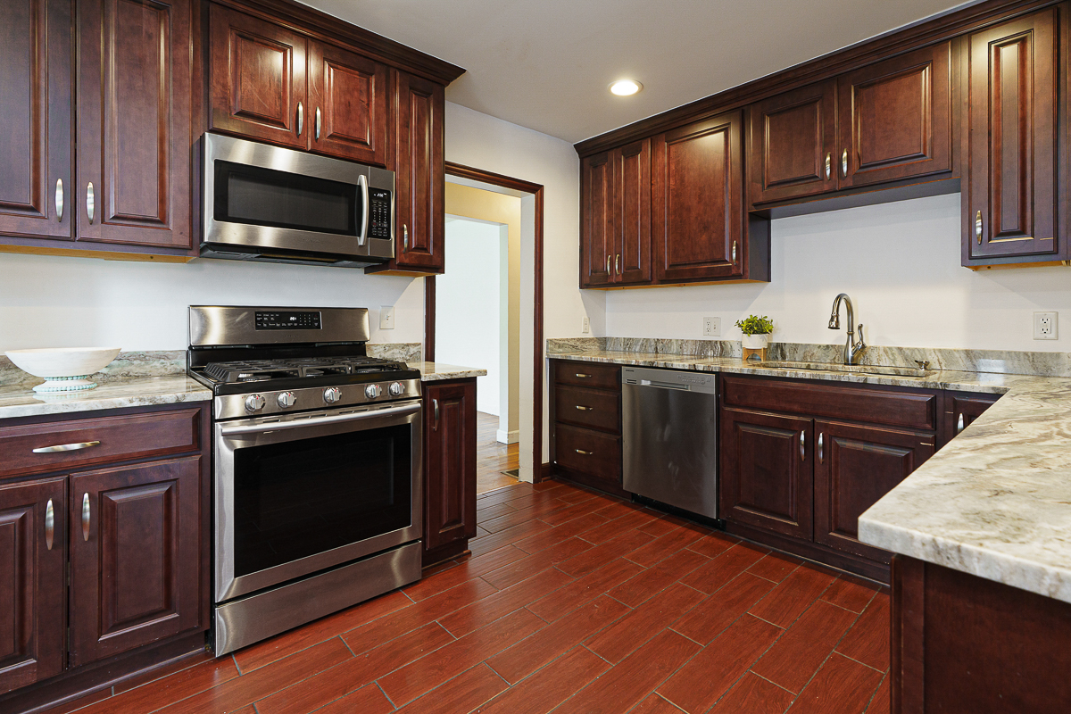 68 N Broadleigh Rd-15