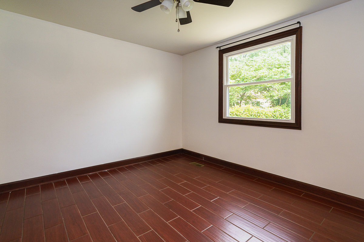 68 N Broadleigh Rd-23