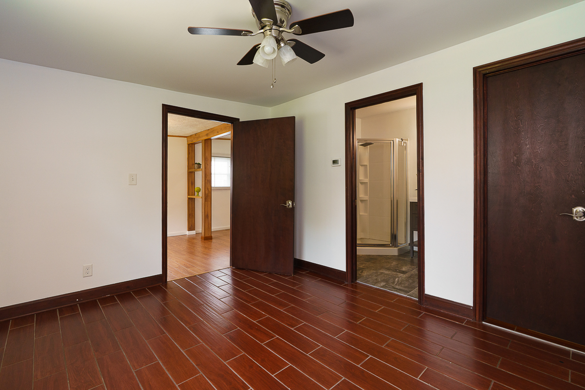 68 N Broadleigh Rd-24