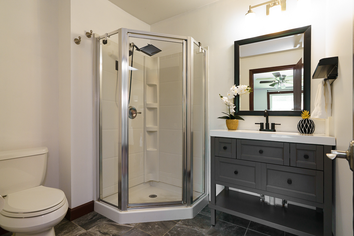 68 N Broadleigh Rd-25