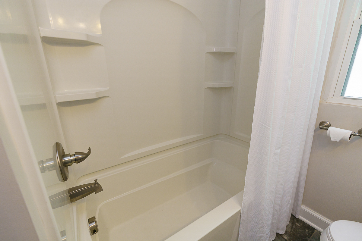 68 N Broadleigh Rd-29