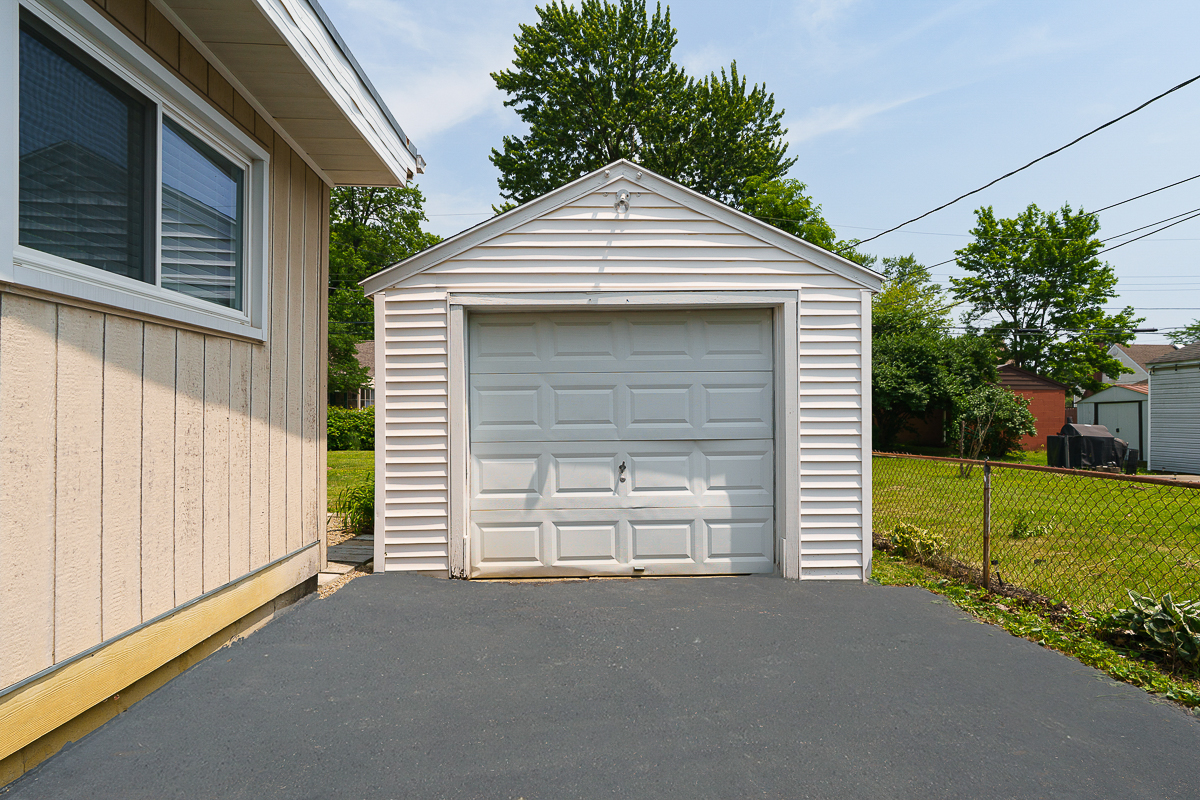 68 N Broadleigh Rd-3