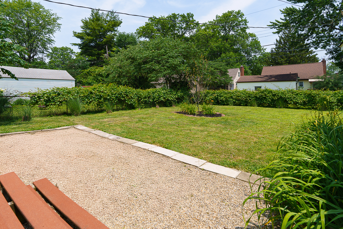 68 N Broadleigh Rd-6