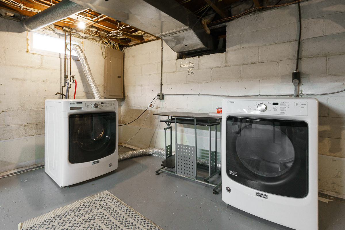 68 N Broadleigh Rd-8