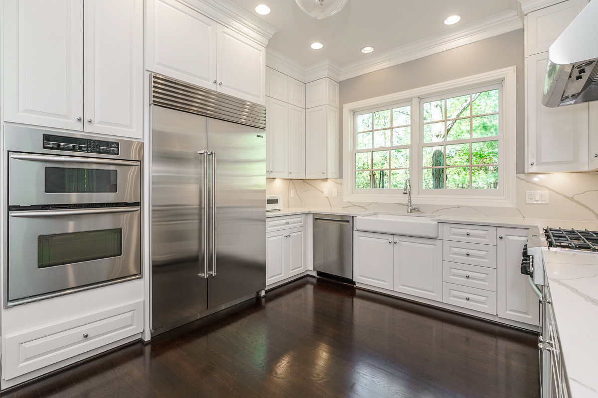 6940 Clivdon Mews-32