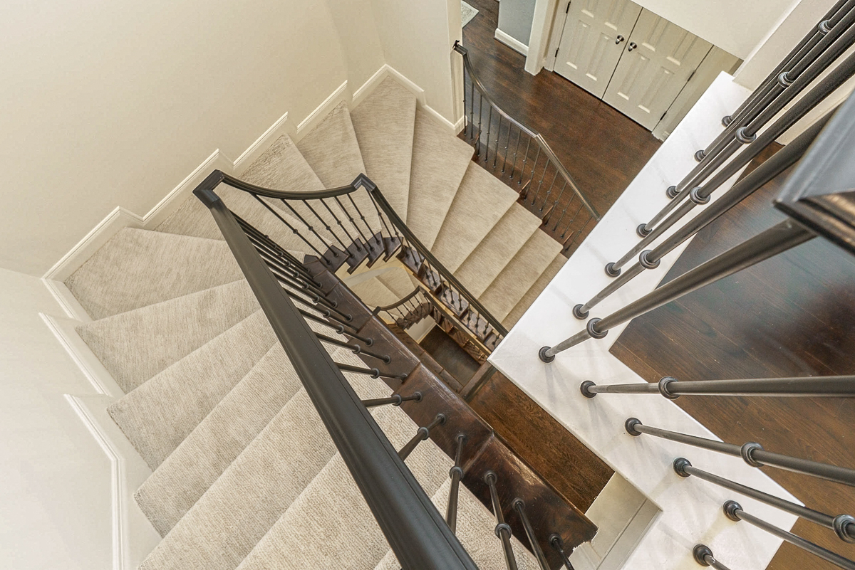 6940 Clivdon Mews-45