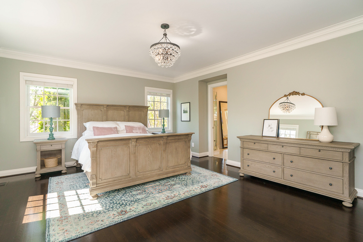 6940 Clivdon Mews-47