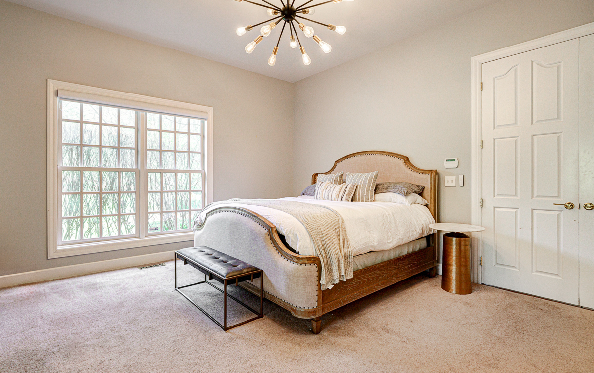 6988 Greensward Rd-56