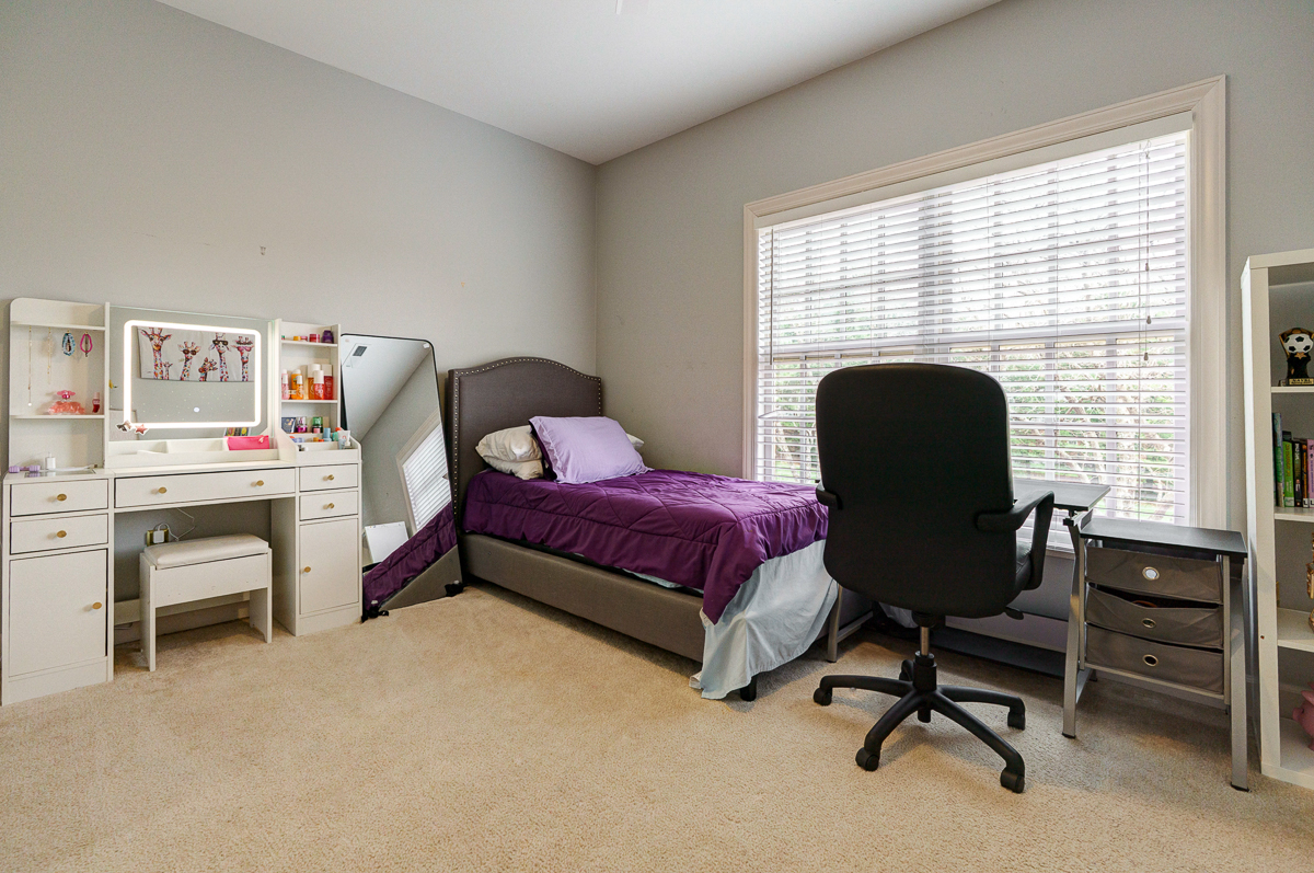 6988 Greensward Rd-67