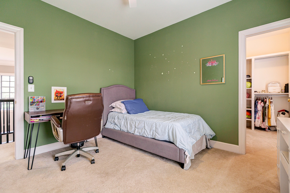 6988 Greensward Rd-69