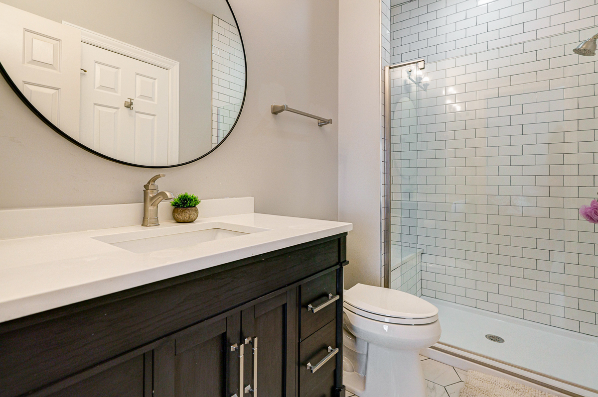 6988 Greensward Rd-73