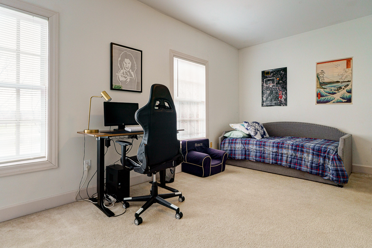 6988 Greensward Rd-74