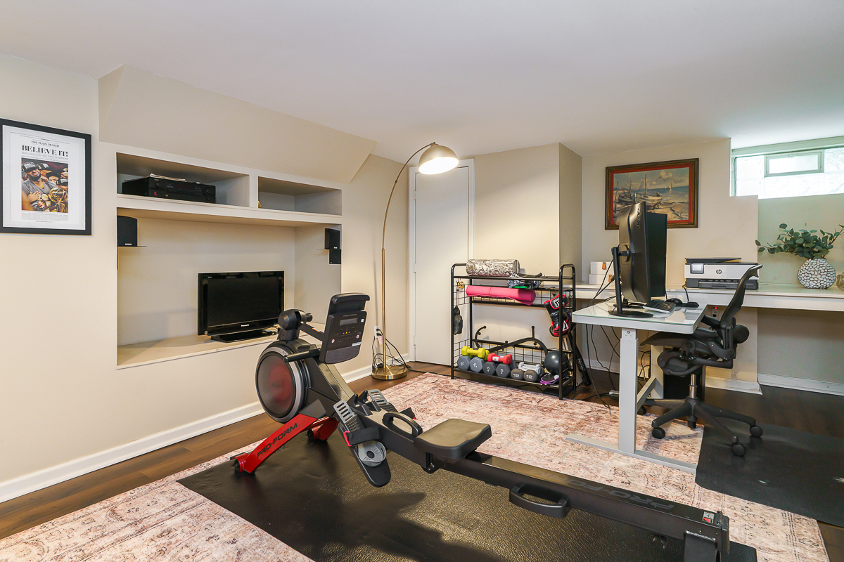 698 s Remington Rd-12