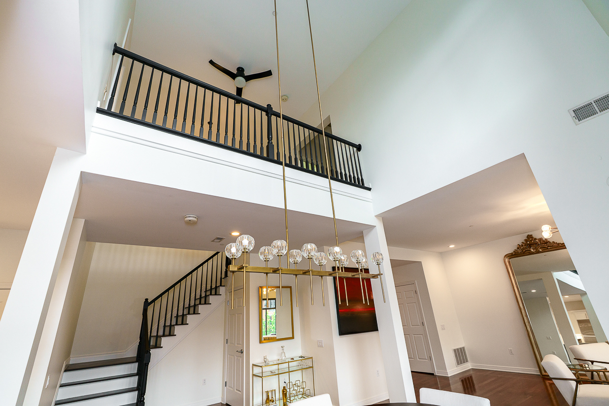 251 Daniel Burnham Sq-24