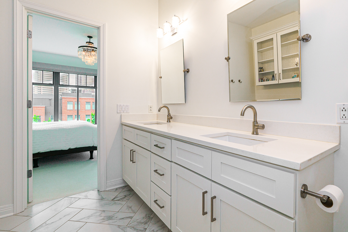 251 Daniel Burnham Sq-39